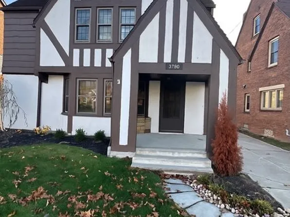 3790 Bushnell Rd, University Heights, OH 44118