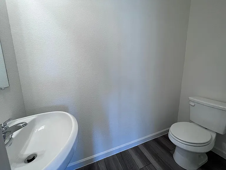 602 Colgate Cir — Photo 13