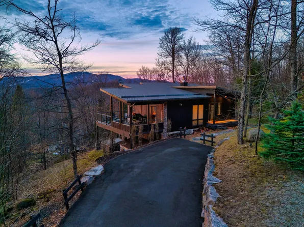 544 Rue Des Merisiers, Mont Tremblant, QC J8E 2L3
