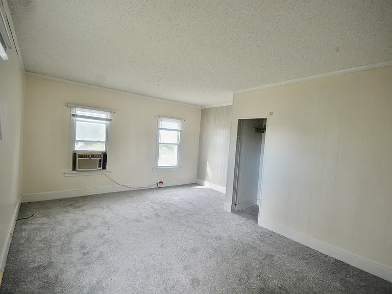 303 Smyrna Ave — Photo 17