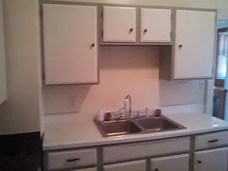 518 W Court St — Photo 2
