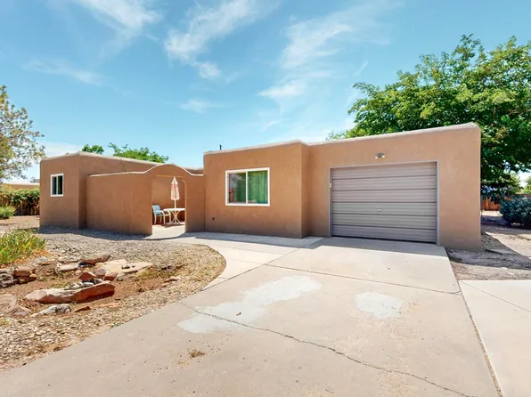 1105 Bertha Rd SE, Rio Rancho, NM 87124