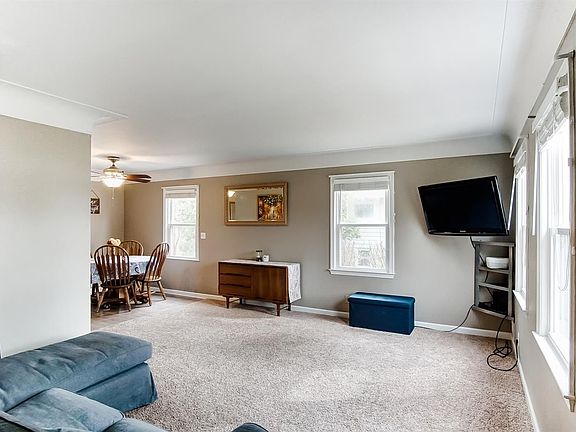 5th image of 8290 Alvina Dr