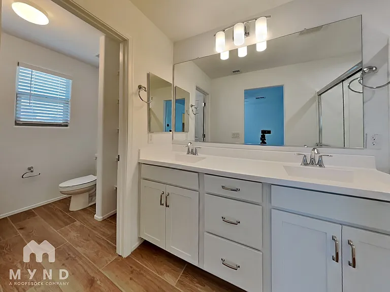 10758 W McKinley St — Photo 13