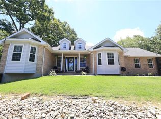 9311 Twelve Oaks Ln, Hillsboro, MO 63050