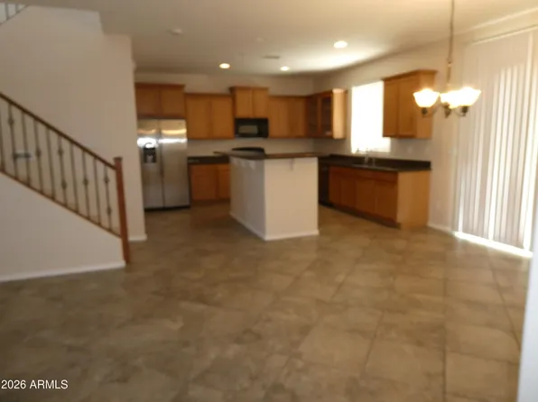 9184 W Meadow Dr, Peoria, AZ 85382