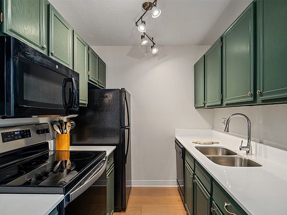 5th image of 2350 Ski Trail Lane UNIT 213