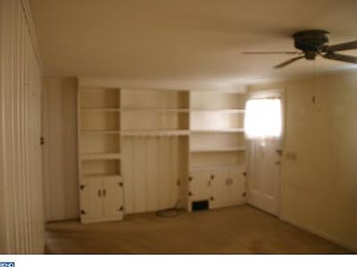 2nd image of 3039 Elm Rd