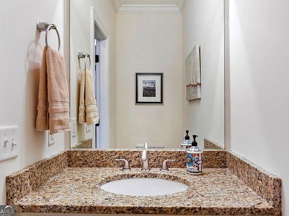5th image of 507 Reserve Ln