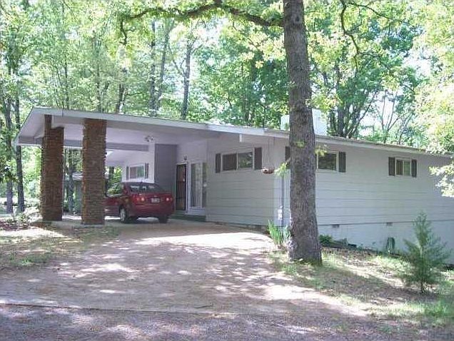 1st image of 5 Malvern Ln