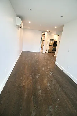 Rented by Delmark Realty LLC | media 33