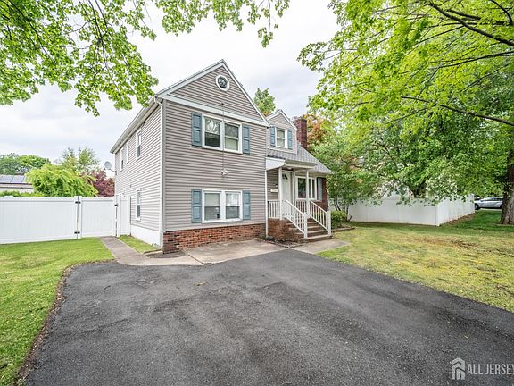 4th image of 1230 Foster Ave