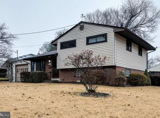 13001 Vandalia Dr, Rockville, MD 20853