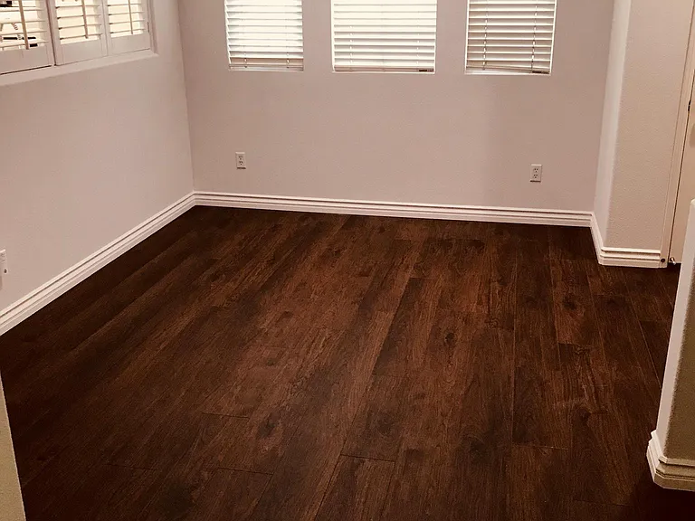 15 Willowdale — Photo 5