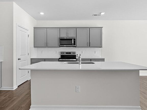 5th image of 1117 Shoreline Drive