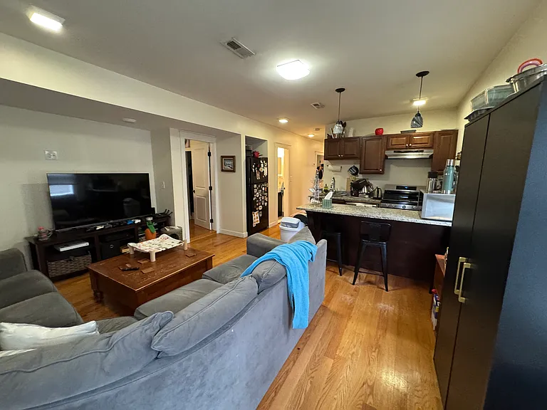 21 Weitz St #1 — Photo 8