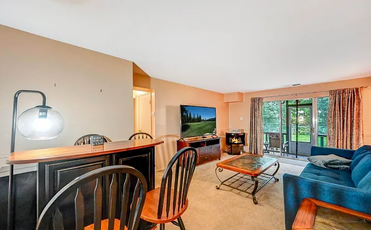 1102 Summit Pointe Rte #1102