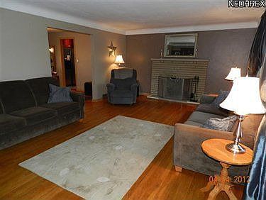2nd image of 677 Mapleridge Dr