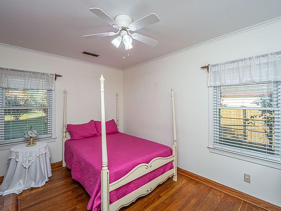 5th image of 831 Mellichamp Dr