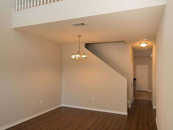 2nd image of 1514 Bentley Cir