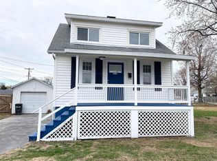 420 N 3rd St, Wood River, IL