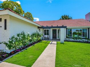 2545 N Robinhood Pl, Orange, CA 92867