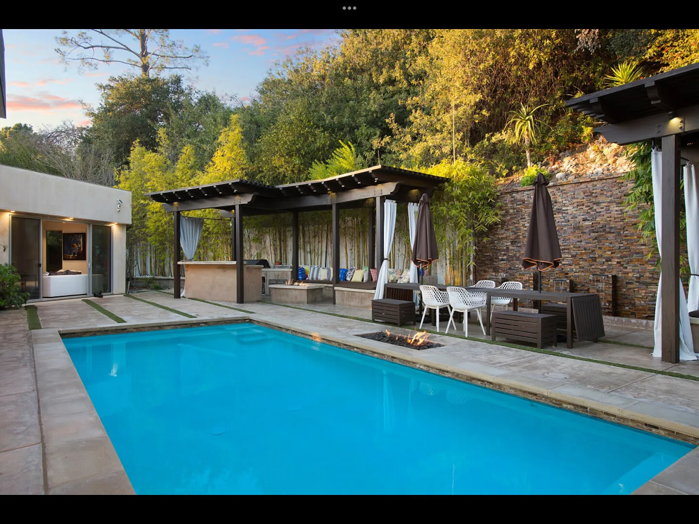 Luxurious 5BR Villa in Beverly Hills — Photo 4