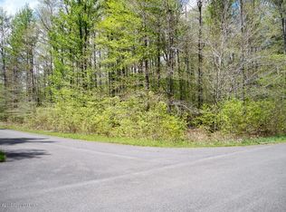 22 Cedar Grove Rd, Albrightsville, PA 18210