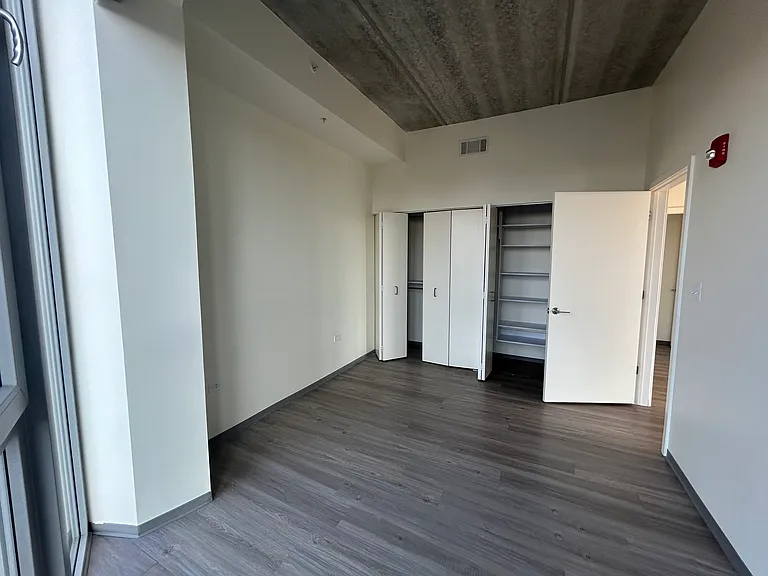1877 N Milwaukee Ave #506 — Photo 9