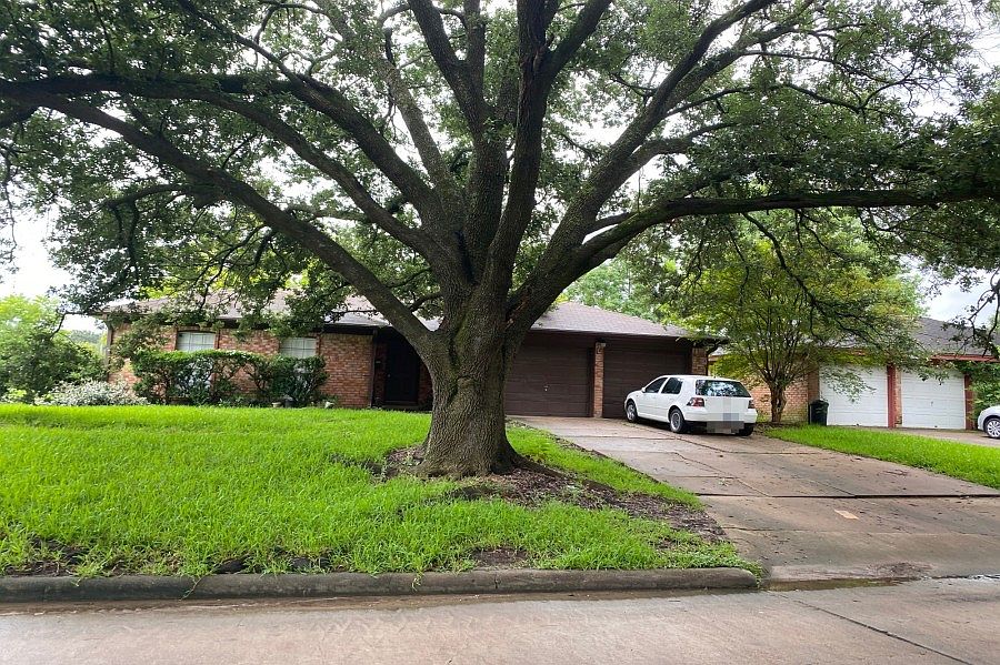 1st image of 603 Grand Oaks Dr