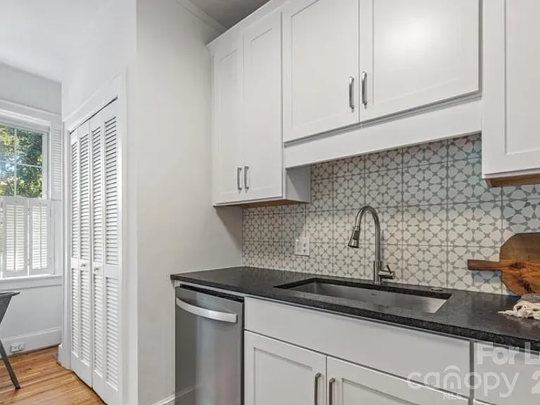 118 Altondale Ave #3 — Photo 5