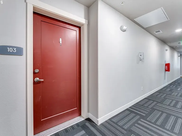 17149 SW Snowdale St #103 — Photo 10