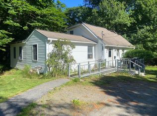 16 Paine Rd, Boothbay Harbor, ME 04538