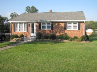 301 Lynn Haven Cir, Vinton, VA 24179