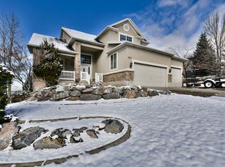 1097 E New Saddle Rd, Draper, UT 84020