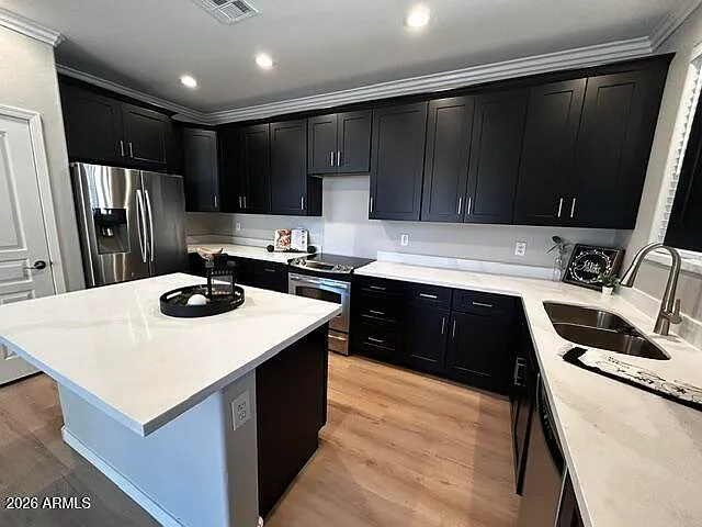 1731 E Elgin St — Photo 8