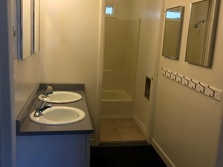 725 S 3rd Ave — Photo 5