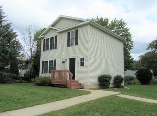 7011 Vernson Dr, Lansing, MI 48911