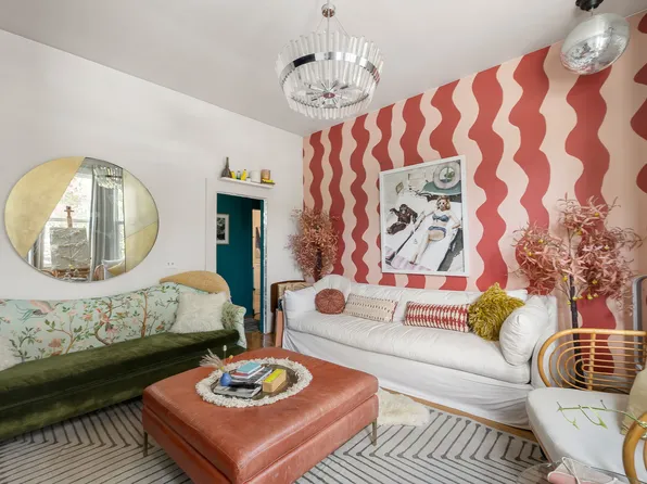 201 Broad St APT 2, Charleston, SC 29401
