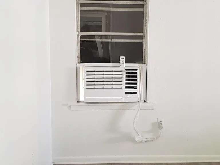1009 West St #B — Photo 13