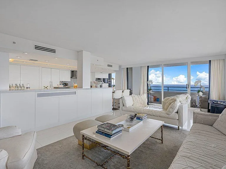 3560 S Ocean Blvd #Penthouse 1 — Photo 4