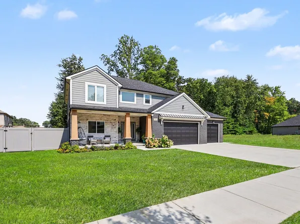 29101 Brook Meadows Ct #20, Chesterfield, MI 48047
