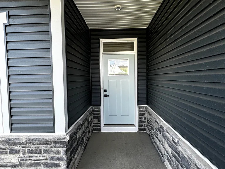 2011 Creswell Dr — Photo 5