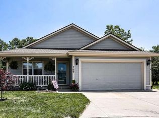 709 Sun Ct, Raymore, MO 64083