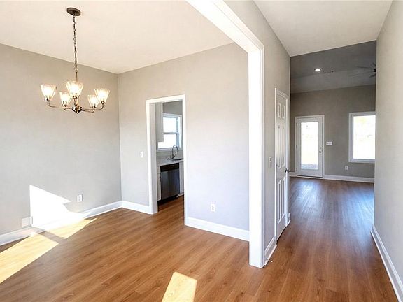 4th image of 23 South Rd