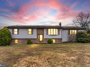 48 Red Hill Rd, Newport, PA 17074