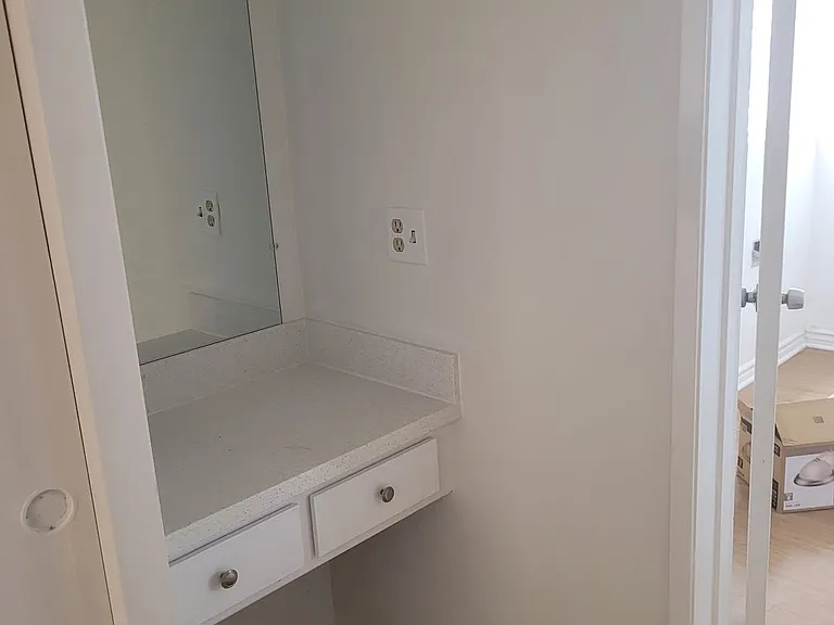 100 - Kimberly Apartments — Photo 30