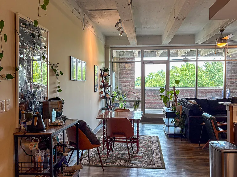 Congress Lofts — Photo 38