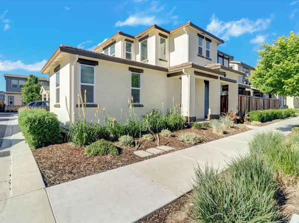 1880 Orfanos Ranch Dr, Brentwood, CA 94513