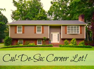 1404 Barons Ridge Rd, Pfafftown, NC 27040